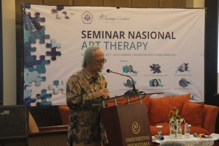 Seminar Nasional Art Therapy Center Widyatama