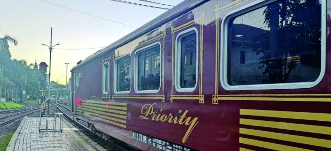 Kereta Priority Argo Parahyangan dan MRT Jakarta