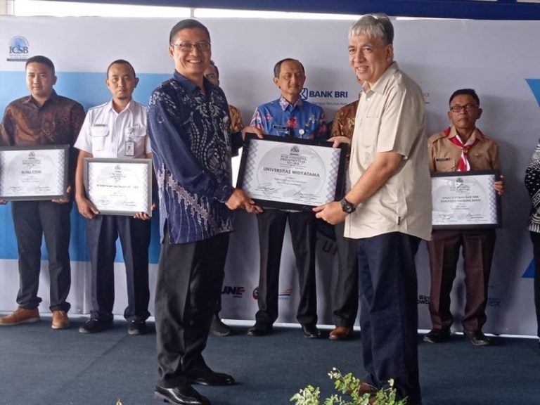 Peduli UMKM, Widyatama Raih Penghargaan ICSB Markplus