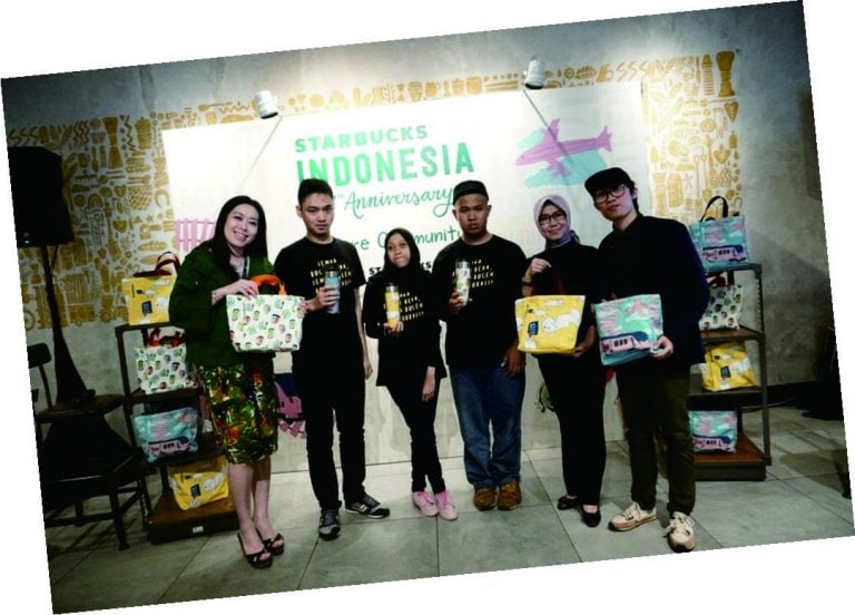 Art Therapy Center Widyatama Torehkan Karya Bagi Starbucks